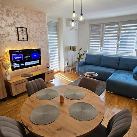 Apartment Ela ซูโบติกา ภายนอก รูปภาพ